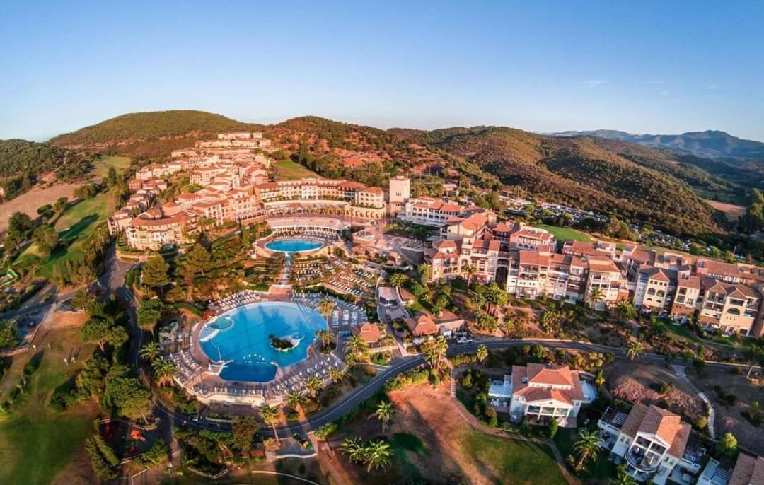 Saint-Raphael- Vue Mer Et Massif De L'Esterel Eksteriør bilde