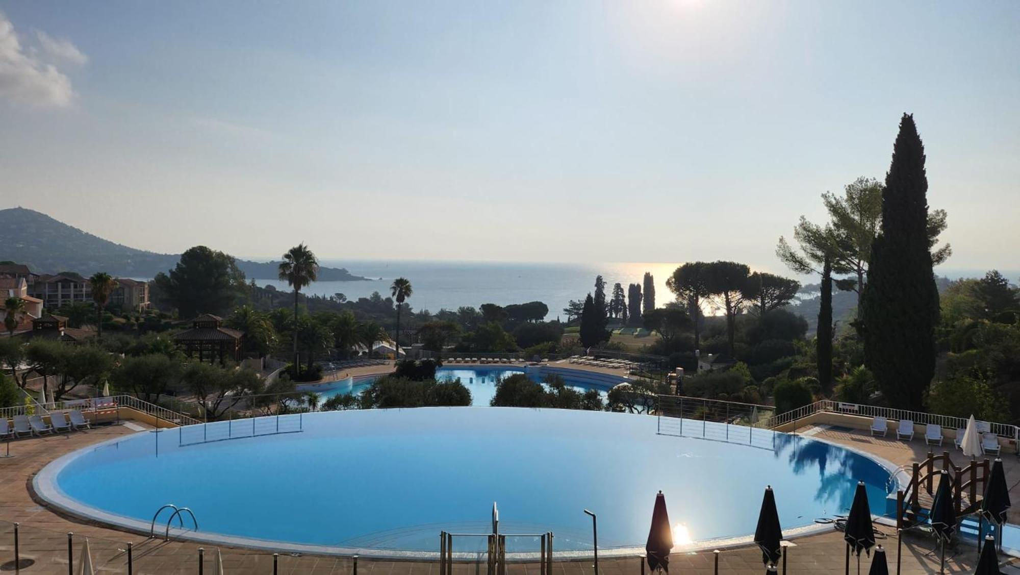 Saint-Raphael- Vue Mer Et Massif De L'Esterel Eksteriør bilde